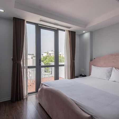 22Land Residence Hotel 71 Hang Bong Premium Hanoi Luaran gambar