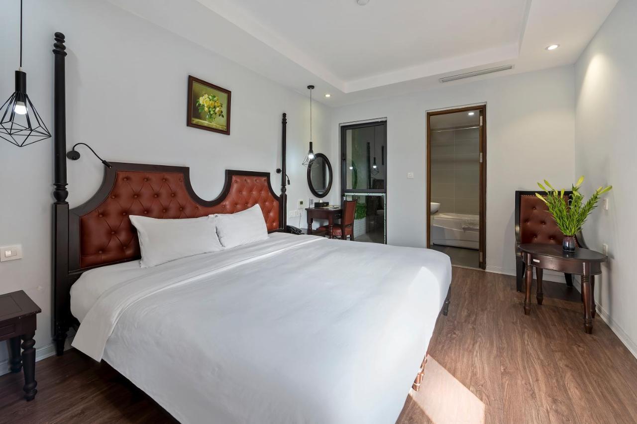 22Land Residence Hotel 71 Hang Bong Premium Hanoi Luaran gambar