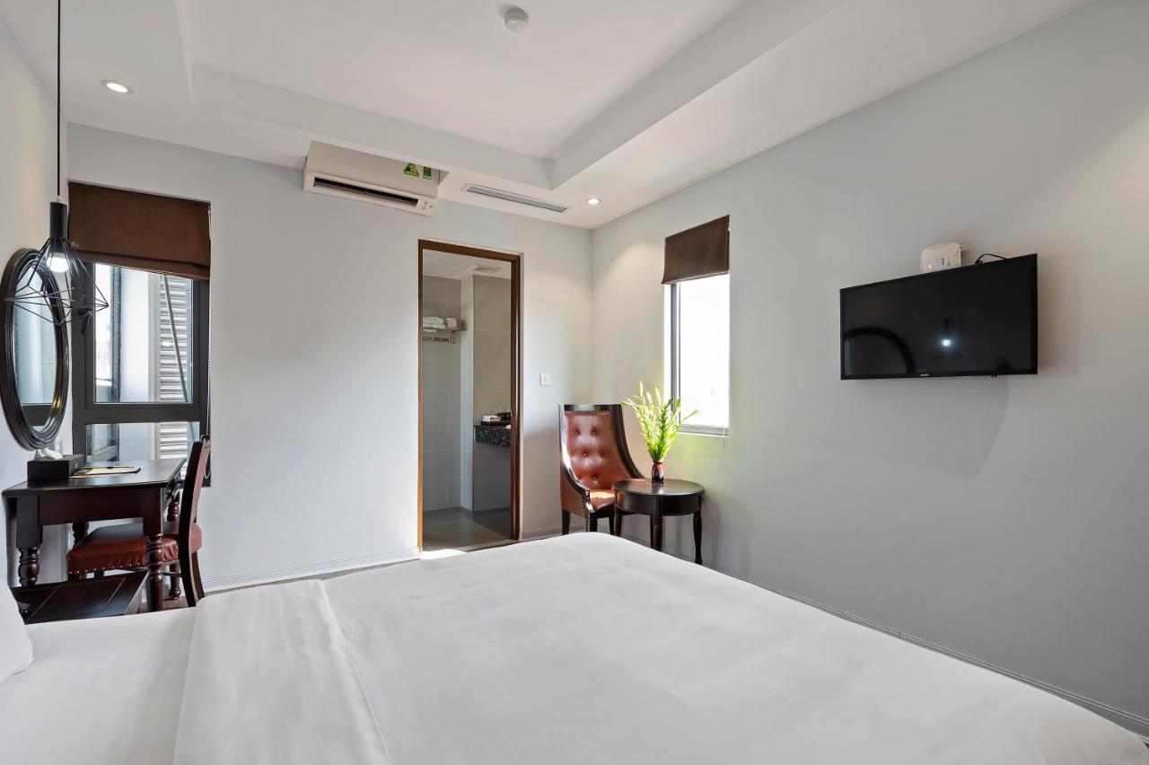 22Land Residence Hotel 71 Hang Bong Premium Hanoi Luaran gambar