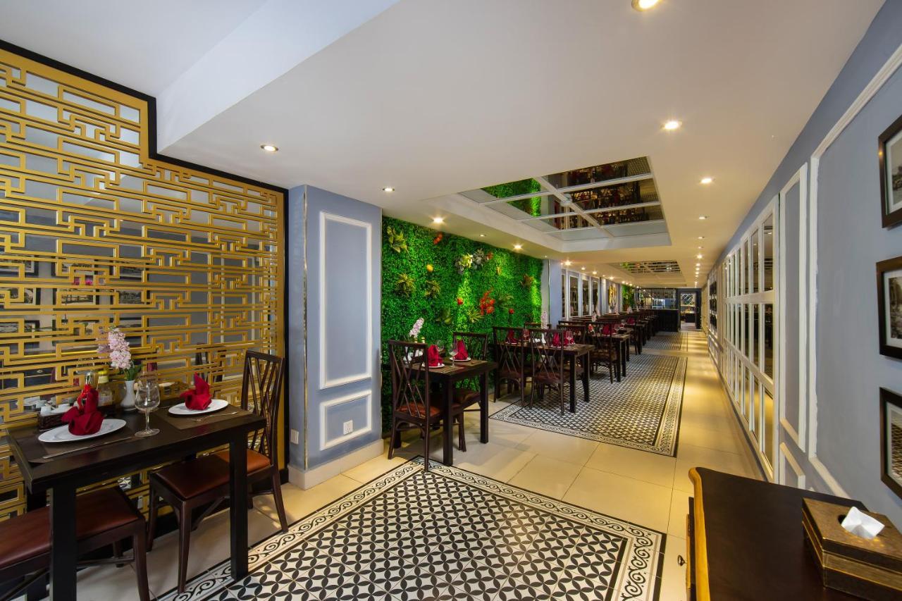 22Land Residence Hotel 71 Hang Bong Premium Hanoi Luaran gambar